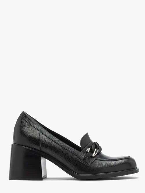 Mokasyny damskie w czarnym kolorze na masywnym klocku