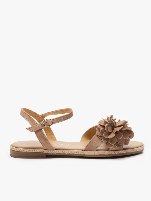 Jasnobrązowe sandały z kwiatem