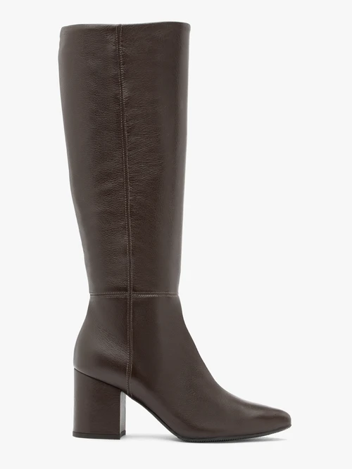 Brązowe skórzane kozaki na stabilnym obcasie