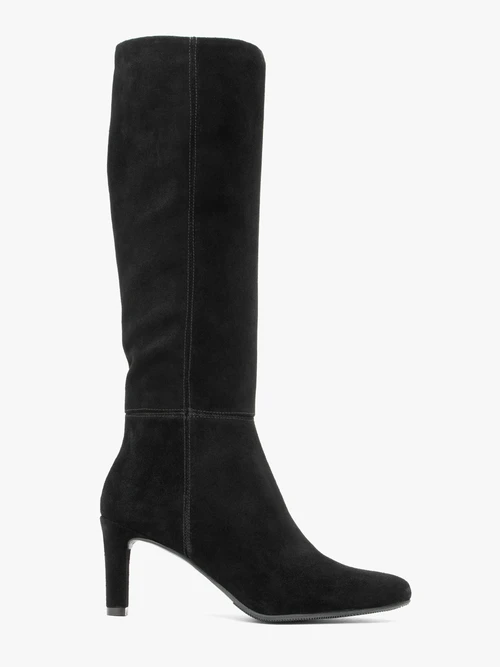 Czarne kozaki z wąską cholewką