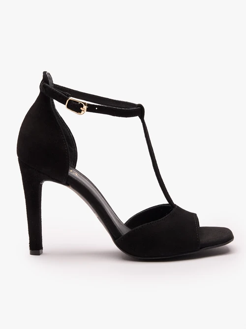 Czarne sandały na wysokim obcasie