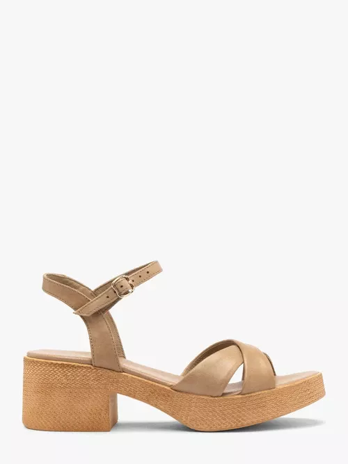 Beżowe sandały damskie ze skóry licowej