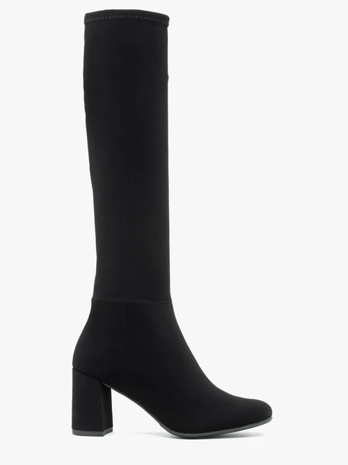 Czarne kozaki z elastyczną wąską cholewką