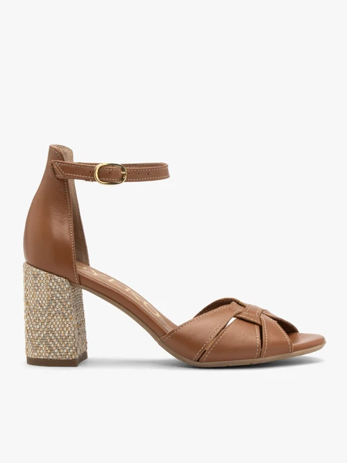 Jasnobrązowe sandały damskie na ozdobnym obcasie