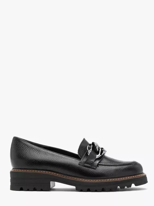 Czarne mokasyny z ozdobnym łańcuchem