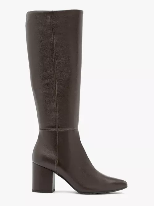 Brązowe skórzane kozaki na stabilnym obcasie