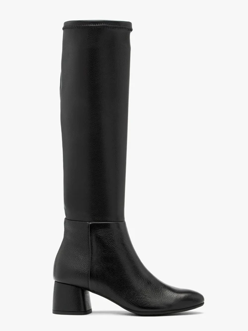 Czarne kozaki z elastyczną cholewką na niskim obcasie