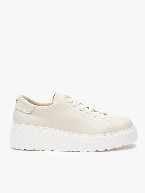 Kremowe sneakersy na platformie
