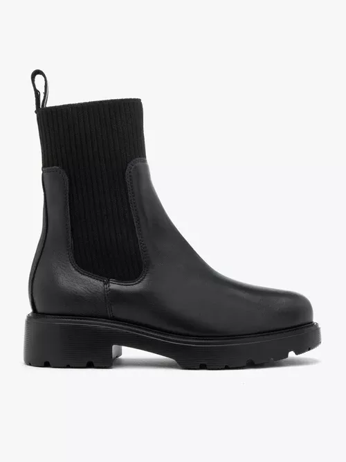 Czarne sztyblety ze ściągaczem