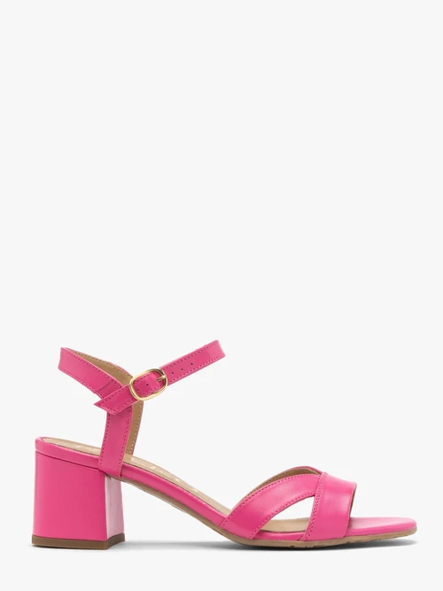 Sandały damskie w kolorze fuksji