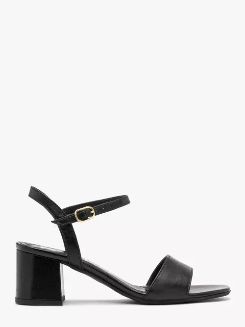 Czarne sandały na obcasie typu klocek