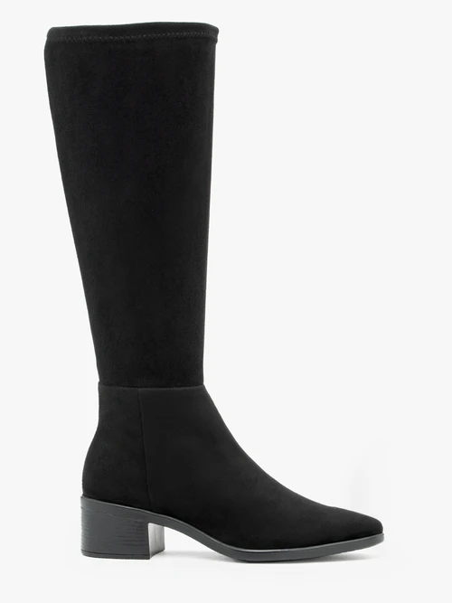 Czarne elastyczne kozaki z szeroką cholewką