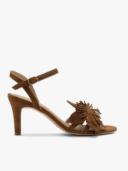 Jasnobrązowe sandały damskie na szpilce