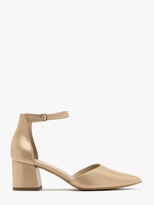 Złote czółenka na klocku