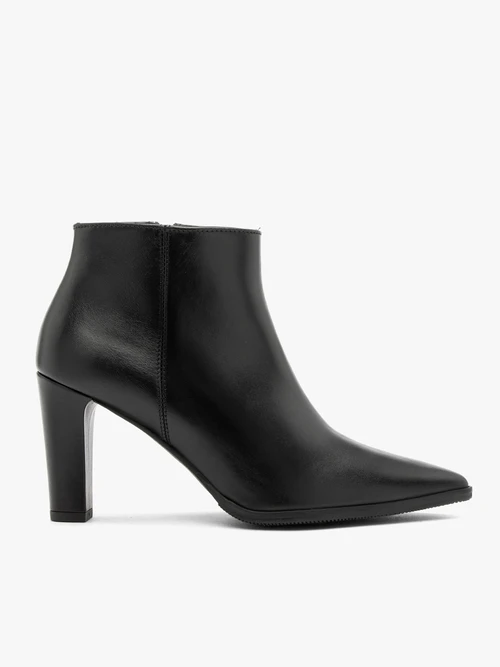 Czarne botki skórzane na słupku