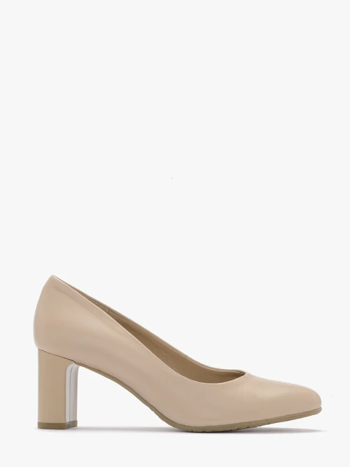 Beżowe czółenka na słupku