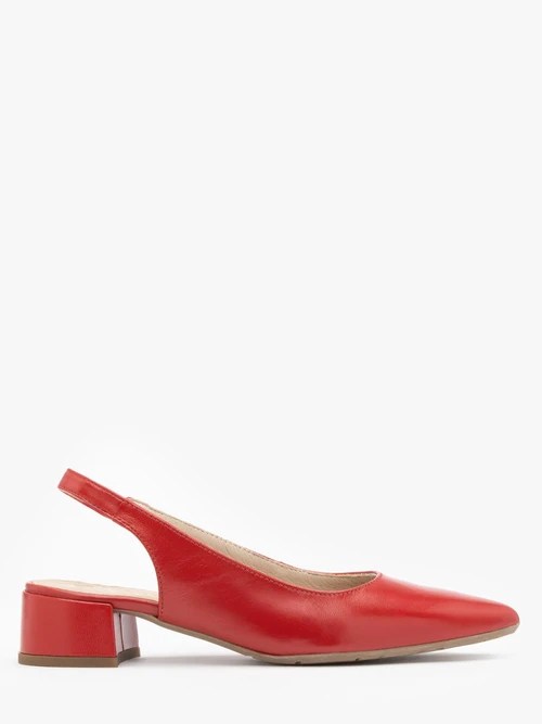 Czerwone czółenka z otwartą piętą