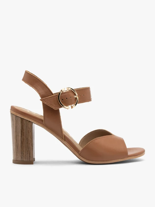 Jasnobrązowe sandały damskie z ozdobnym obcasem