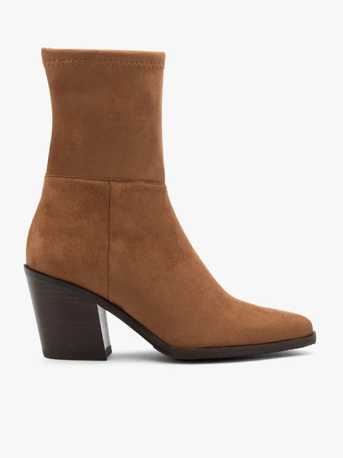 Brązowe wyższe botki z tkaniny na słupku