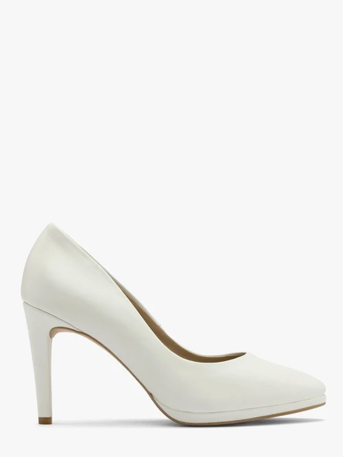 Kremowe czółenka na szpilce