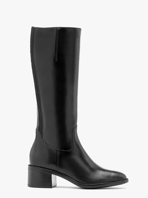 Czarne klasyczne kozaki z wąską cholewką