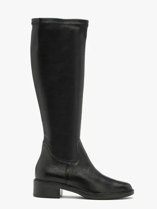 Czarne kozaki elastyczne z szeroką cholewką