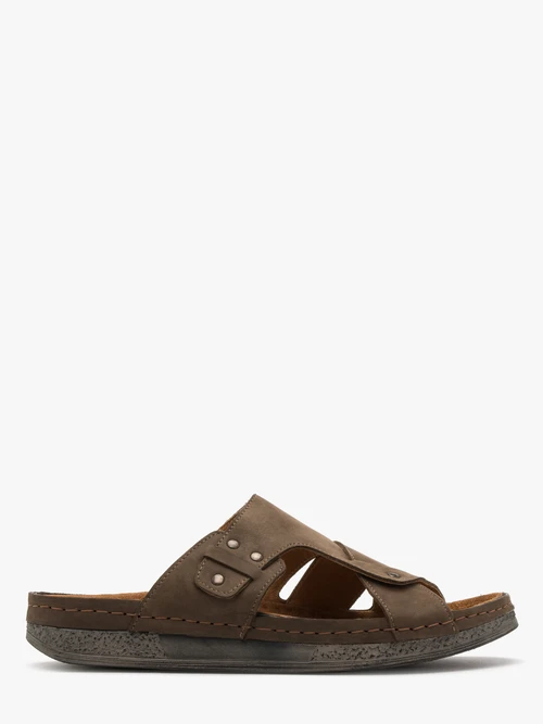 Brązowe klapki męskie z ozdobną cholewką