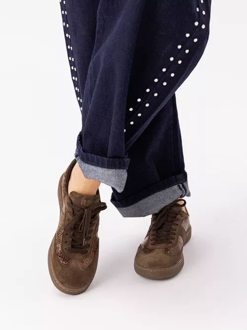 Brązowe sportowe półbuty