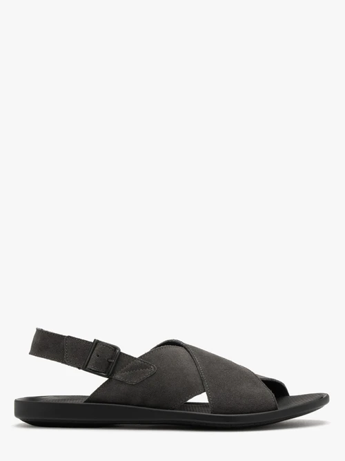 Szare sandały z zapięciem na klamrę