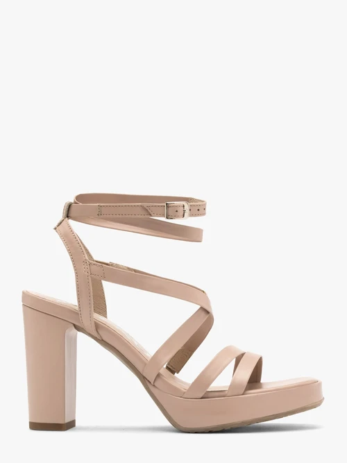 Beżowe sandały z ozdobnych paseczków