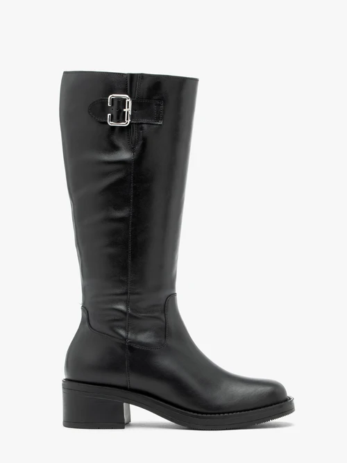 Czarne kozaki ze skóry licowej z klamrą