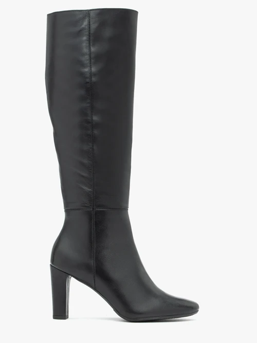 Czarne kozaki ze skóry licowej na wysokim obcasie