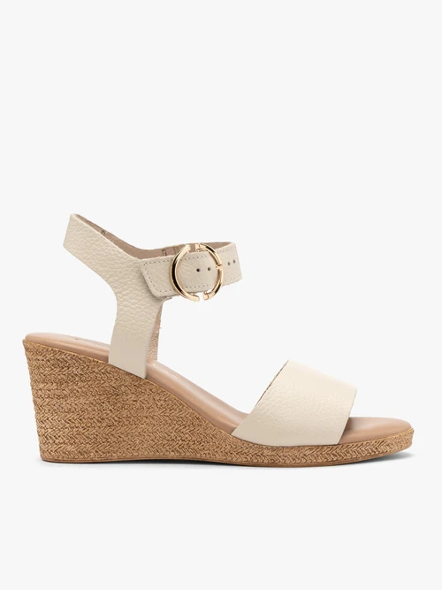 Kremowe sandały damskie