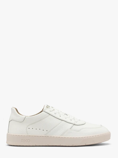 Białe półbuty męskie w sportowym stylu