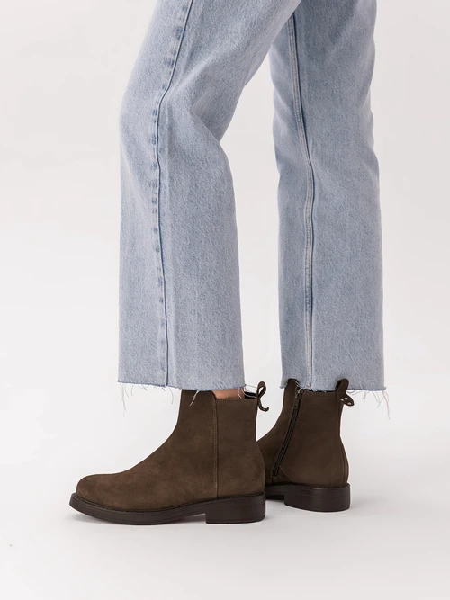 Zielone botki ze skóry welurowej