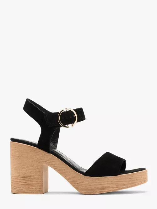 Czarne welurowe sandały na masywnej platformie