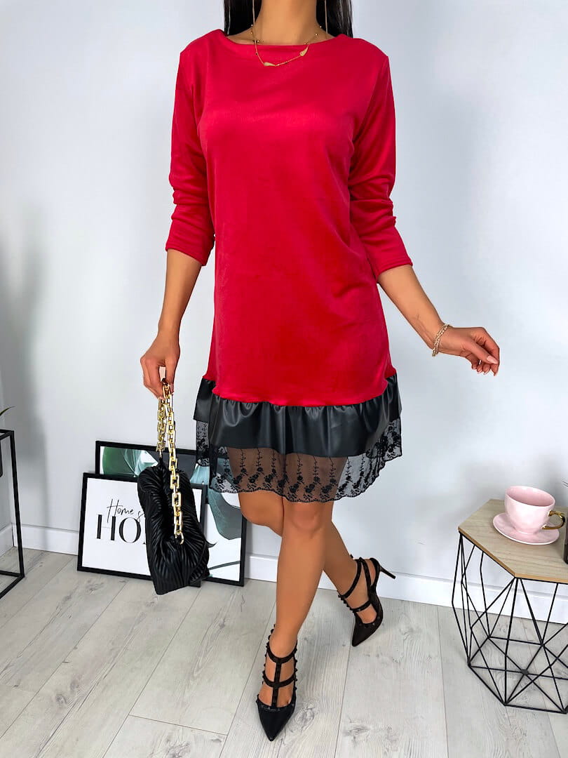 Czerwona Sukienka z Ozdobną Falbanką 7200-522-A