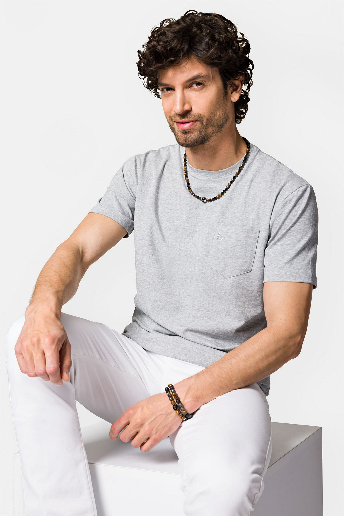 Koszulka Szara z Kieszonką z Bawełną Roth