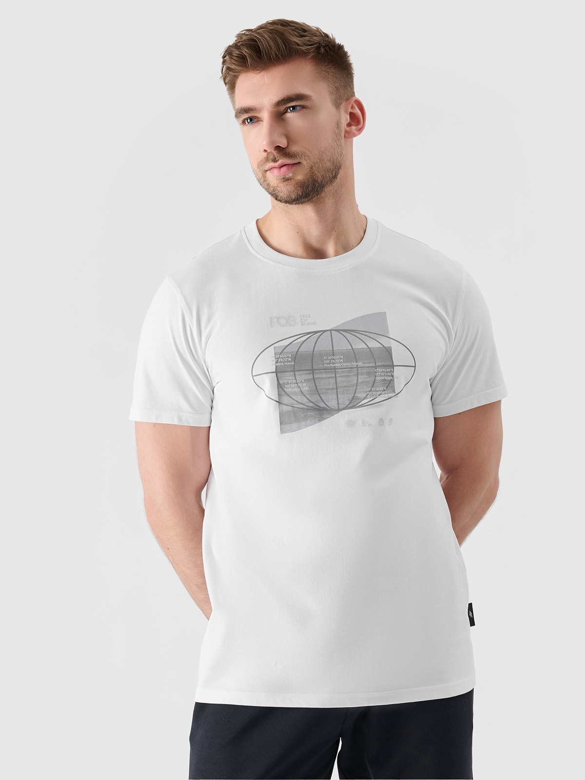 4F T-shirt regular z nadrukiem męski - biały XL