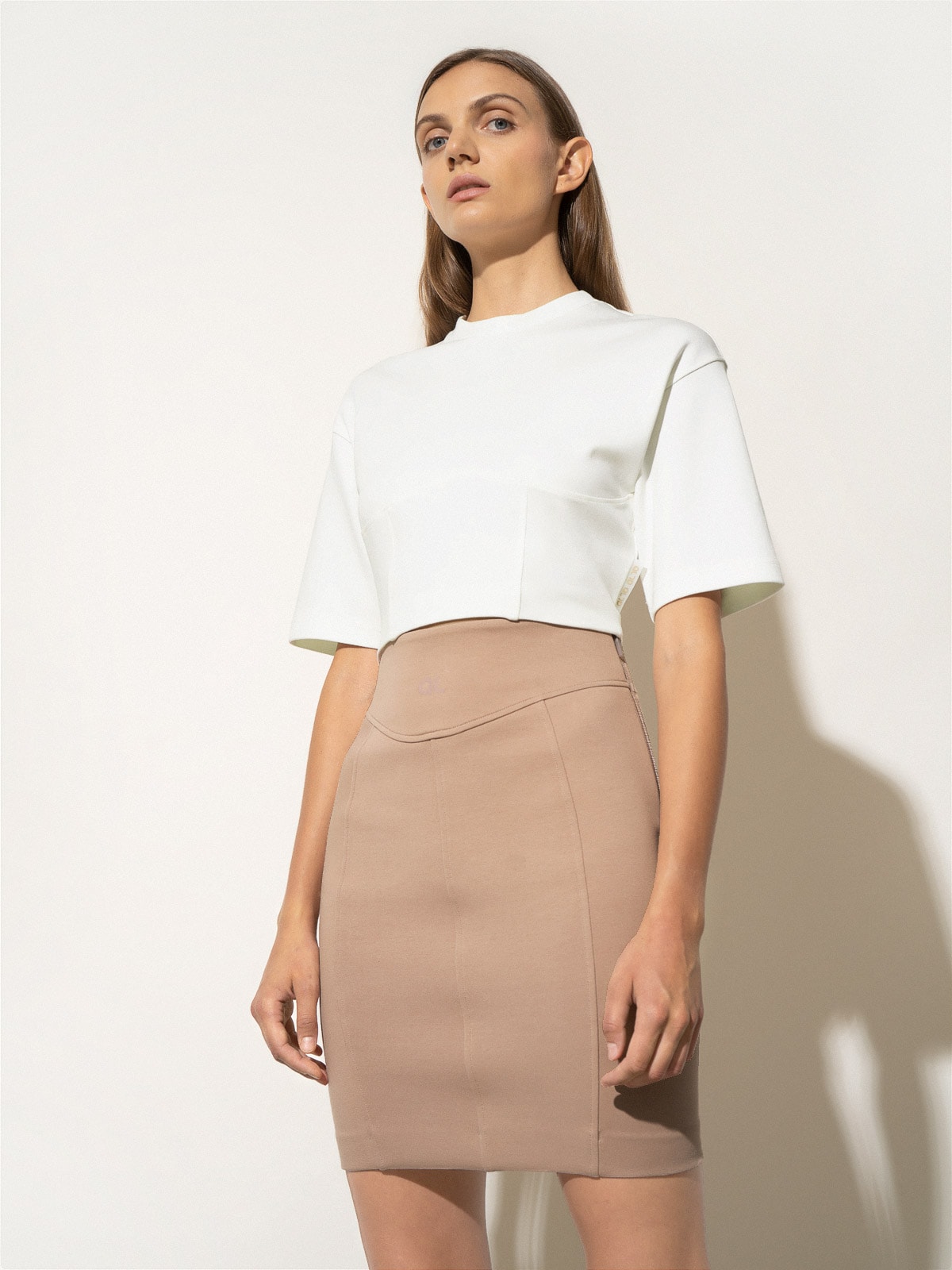 T-shirt crop-top z bawełny organicznej damski 4F x Anna Lewandowska