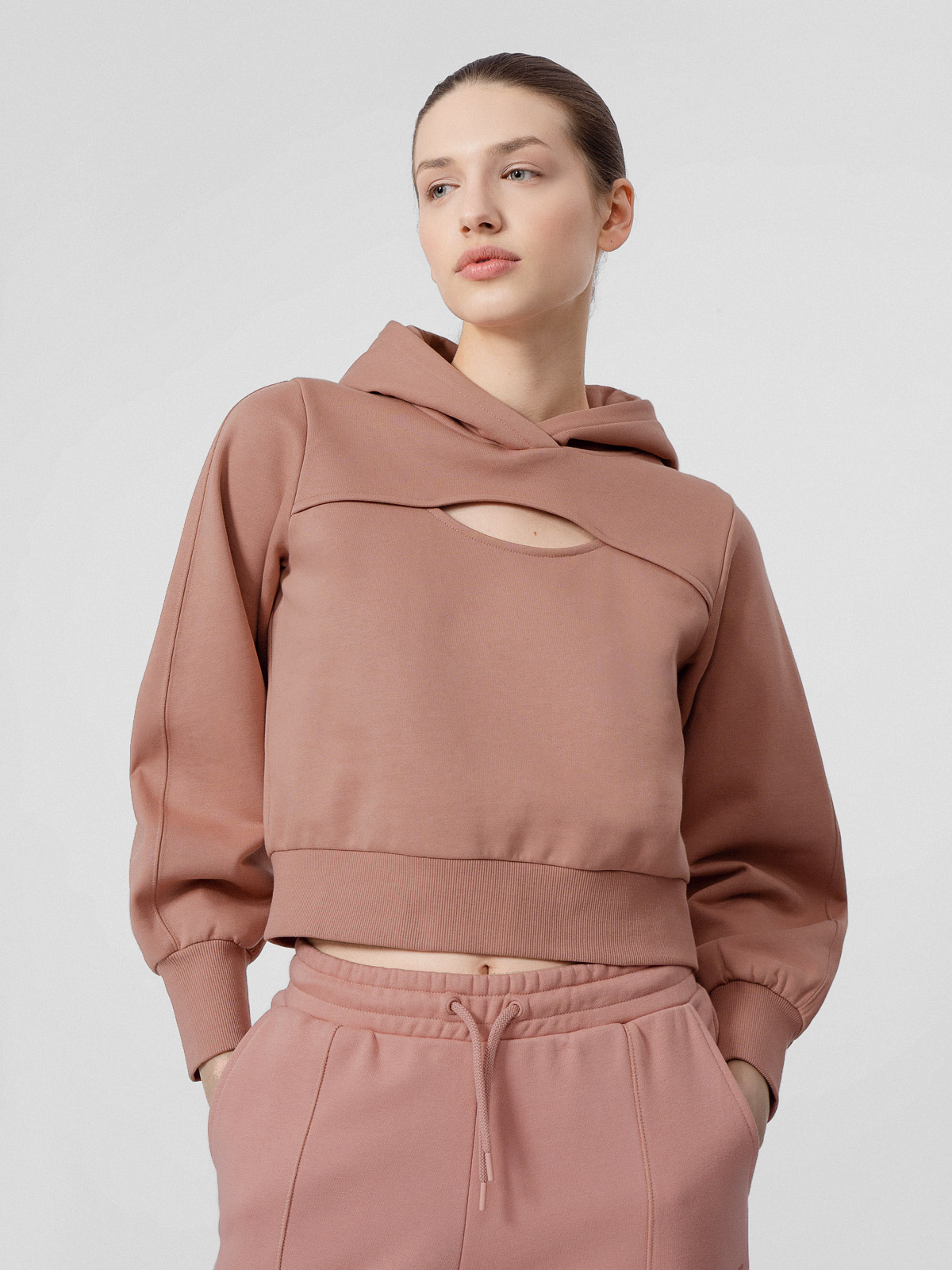 Bluza dresowa crop top nierozpinana z kapturem damska