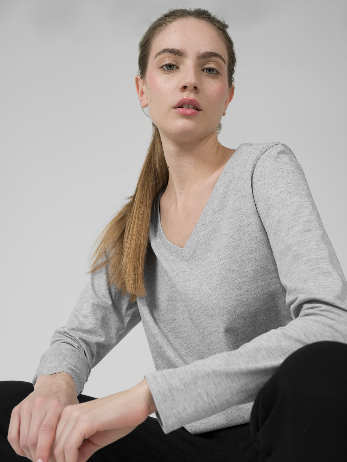 Longsleeve regular gładki damski Outhorn - szary