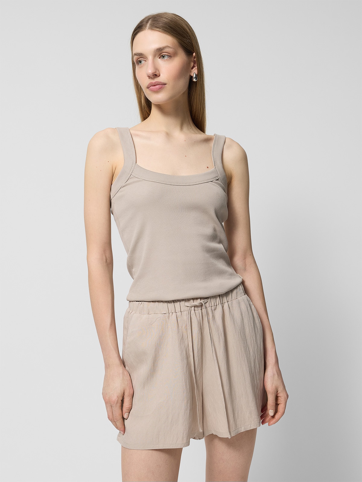 Top slim z prążkowanej dzianiny damski - beżowy