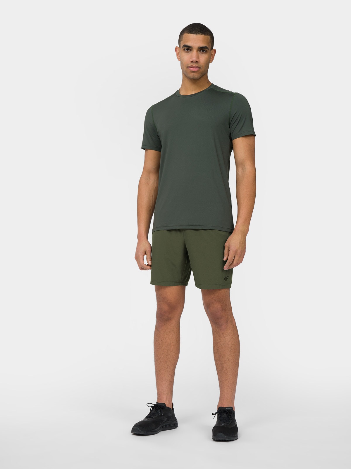 Spodenki treningowe z materiałów z recyklingu męskie