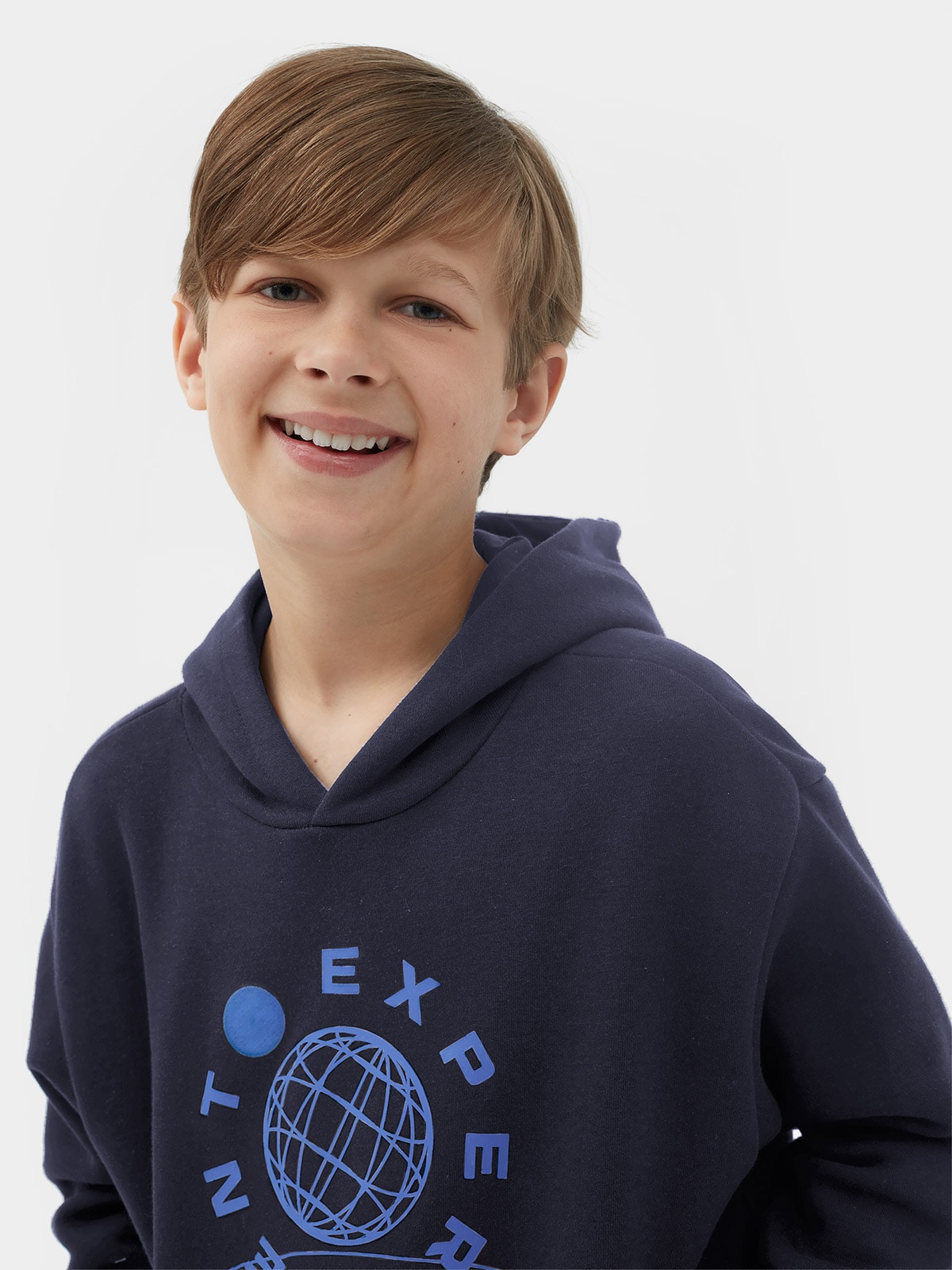 Bluza dresowa nierozpinana z kapturem chłopięca