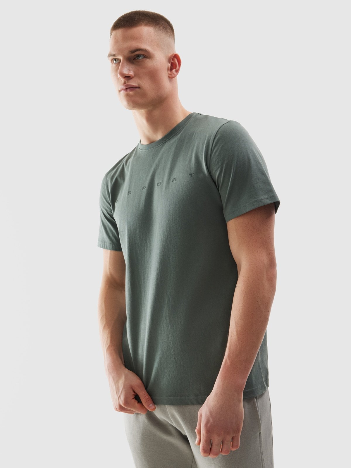 4F T-shirt regular z bawełny organicznej z nadrukiem męski - khaki L