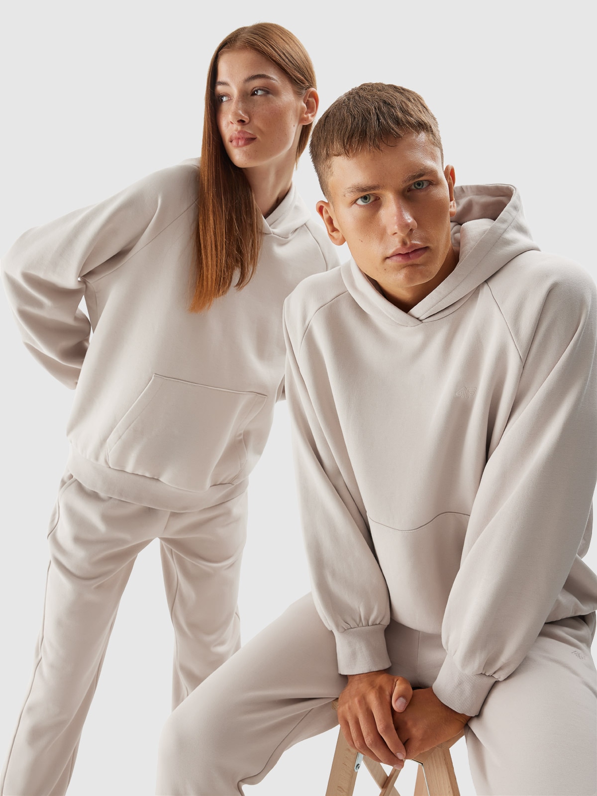 Bluza dresowa nierozpinana z kapturem uniseks - beżowa