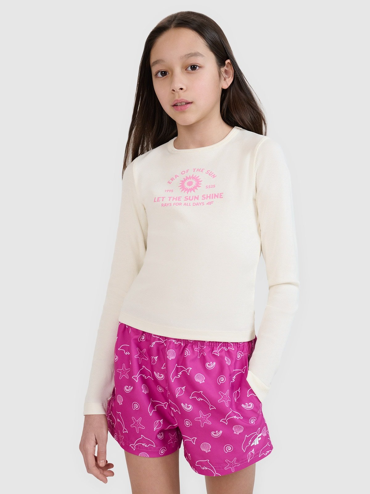 4F Longsleeve slim z nadrukiem dziewczęcy - biały 140 (9-10 lat)