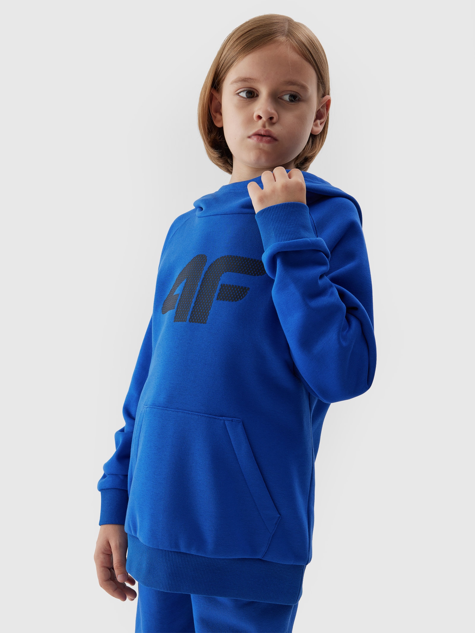 Bluza dresowa nierozpinana z kapturem chłopięca