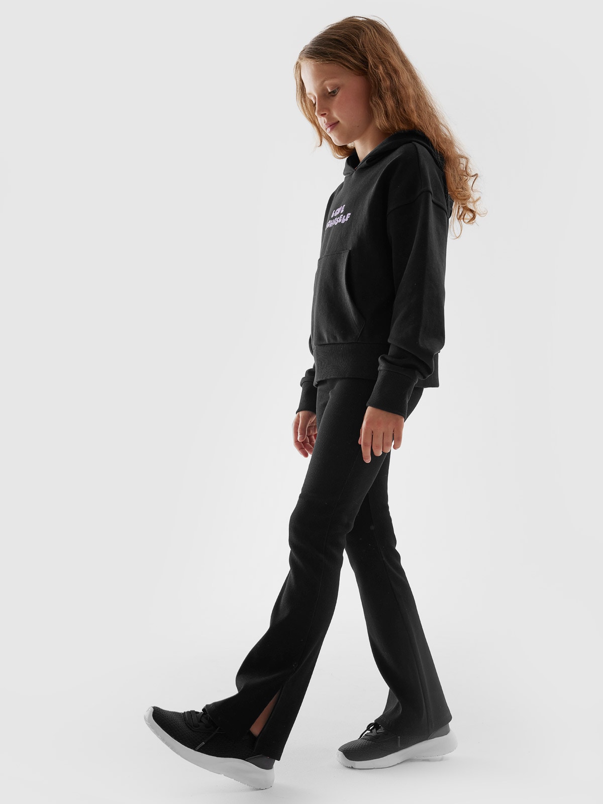 Spodnie dresowe z rozszerzanymi nogawkami dziewczęce